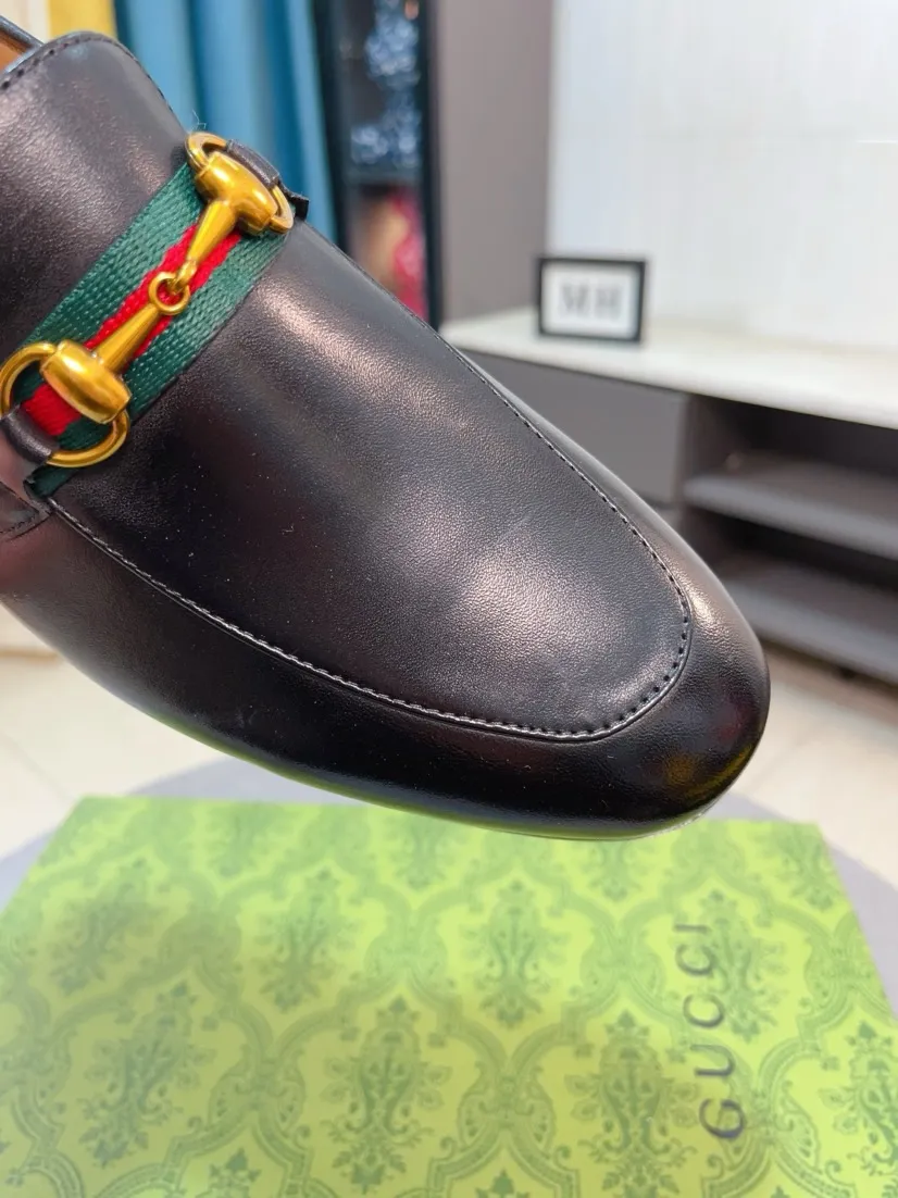 Men's shoes 💰500🌹🌹【GUCCI】The most popular classic Gucci leather shoes. Synchronized with the official website, the upper is made of Italian first-layer cowhide ➕cowhide lining, with unique brand and unique craftsmanship. Highlighting the hot style of the new year. Stop hesitating, stop wandering, get it now. Number: 38--44